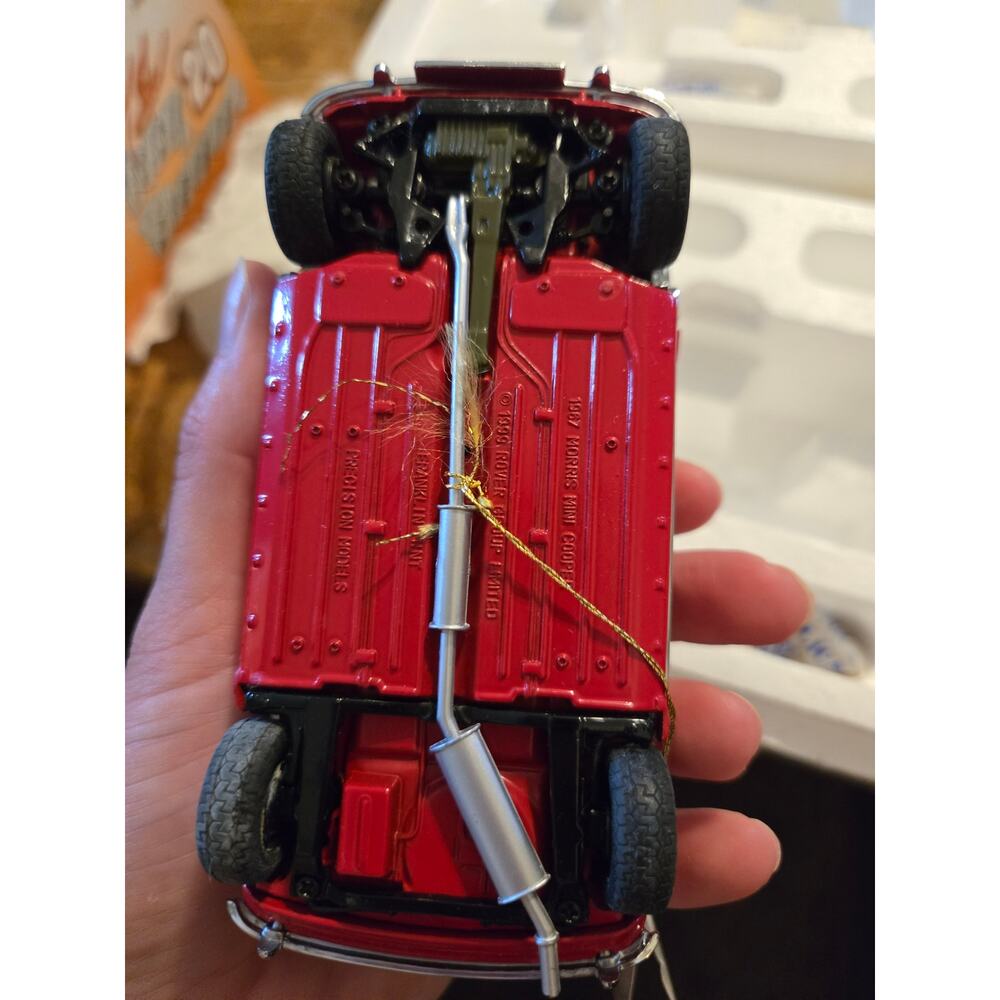 FRANKLIN MINT 1967 MORRIS MINI COOPER CAR MODEL RED 1:24 SCALE DIE CAST - Picture 6 of 7